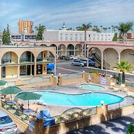 Kings Inn Anaheim at the Park & Convention Center