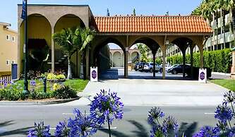 Kings Inn Anaheim at the Park & Convention Center