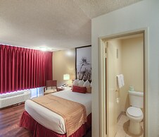 Kings Inn Anaheim at the Park & Convention Center