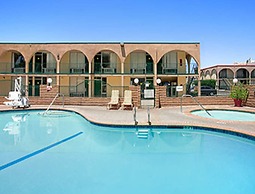 Kings Inn Anaheim at the Park & Convention Center