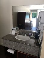 Kings Inn Anaheim at the Park & Convention Center