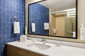 Spark by Hilton Germantown Washington DC North