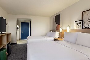 Spark by Hilton Germantown Washington DC North