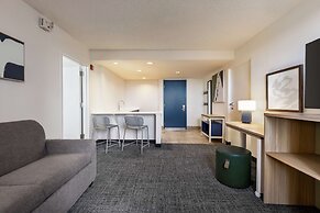 Spark by Hilton Germantown Washington DC North