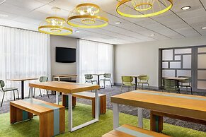 Spark by Hilton Germantown Washington DC North