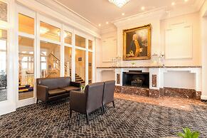 Bournemouth Carlton Hotel by Belvilla
