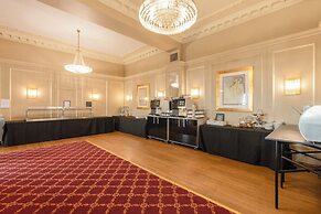 Bournemouth Carlton Hotel by Belvilla