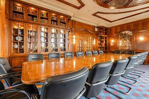 Bournemouth Carlton Hotel by Belvilla