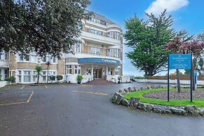 Bournemouth Carlton Hotel by Belvilla