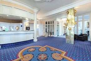 Bournemouth Carlton Hotel by Belvilla