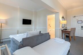 Bournemouth Carlton Hotel by Belvilla