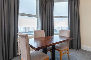 Bournemouth Carlton Hotel by Belvilla