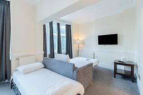 Bournemouth Carlton Hotel by Belvilla