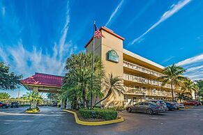La Quinta Inn by Wyndham West Palm Beach - Florida Turnpike