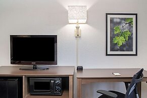 La Quinta Inn by Wyndham West Palm Beach - Florida Turnpike