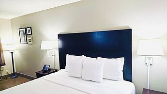 La Quinta Inn by Wyndham West Palm Beach - Florida Turnpike