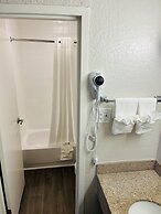 La Quinta Inn by Wyndham West Palm Beach - Florida Turnpike