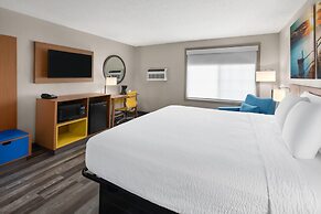 Days Inn by Wyndham Pierre