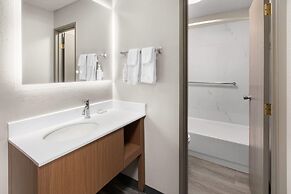 Days Inn by Wyndham Pierre
