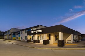 Days Inn by Wyndham Pierre