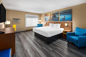 Days Inn by Wyndham Pierre
