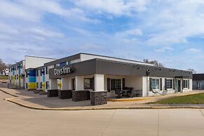Days Inn by Wyndham Pierre