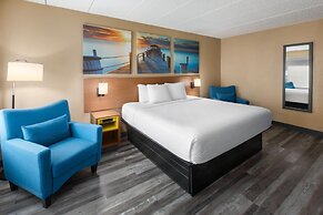 Days Inn by Wyndham Pierre