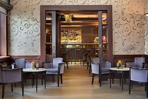 Splendid Etoile Hotel