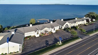 Baymont by Wyndham St. Ignace Lakefront