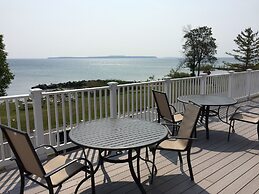 Baymont by Wyndham St. Ignace Lakefront