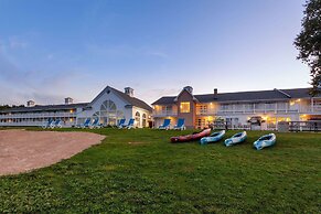 Baymont by Wyndham St. Ignace Lakefront