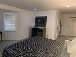 Mirage Inn and Suites