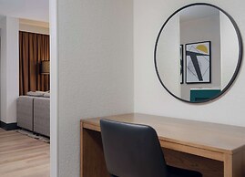 Embassy Suites by Hilton Memphis East Germantown Area