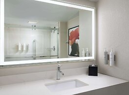 Embassy Suites by Hilton Memphis East Germantown Area