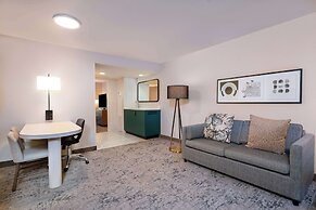 Embassy Suites by Hilton Memphis East Germantown Area