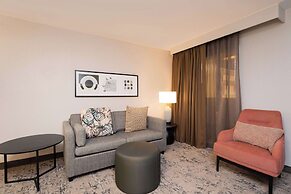 Embassy Suites by Hilton Memphis East Germantown Area