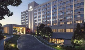 DoubleTree by Hilton Clarksville Riverview