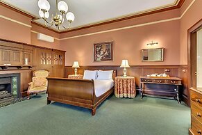 The Clifton Motel
