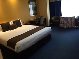 The Clifton & Grittleton Lodge