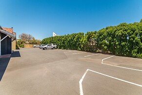 The Clifton Motel