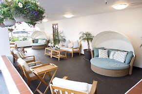 The Volare, Ascend Hotel Collection