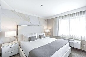 The Volare, Ascend Hotel Collection