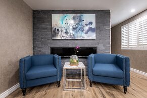 The Volare, Ascend Hotel Collection