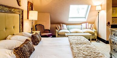 Hôtel Chateaubriand Champs Elysées