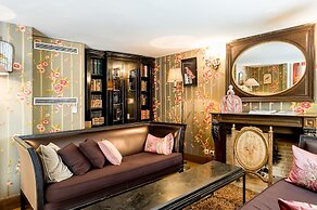 Hôtel Chateaubriand Champs Elysées