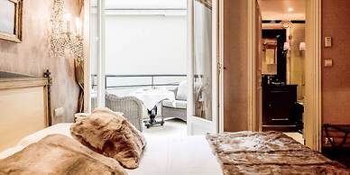 Hôtel Chateaubriand Champs Elysées