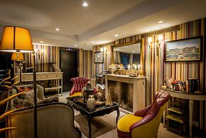 Hôtel Chateaubriand Champs Elysées