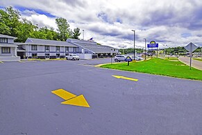 Days Inn & Suites by Wyndham Wisconsin Dells