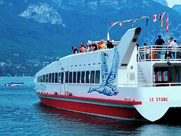 Hôtel ibis Annecy Centre Vieille Ville