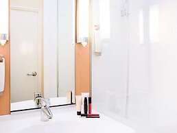 Hôtel ibis Annecy Centre Vieille Ville